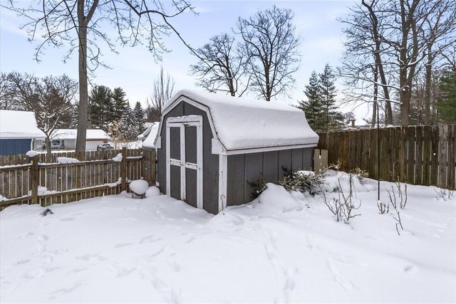 1436 Banbury Avenue, Grand Rapids, MI 49505