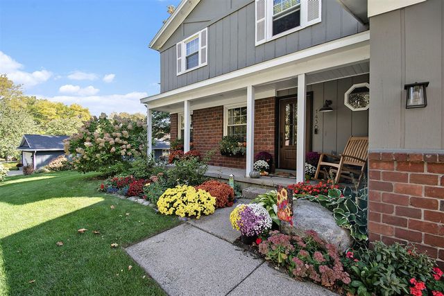 1436 Banbury Avenue, Grand Rapids, MI 49505