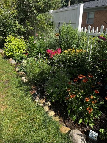 1436 Banbury Avenue, Grand Rapids, MI 49505