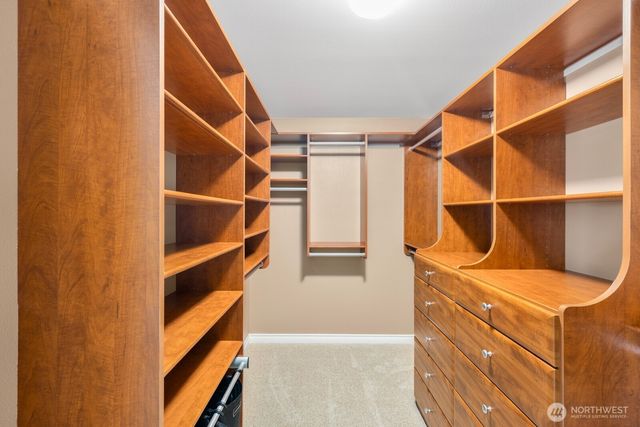 21715 31st St. E., Lake Tapps, WA 98391