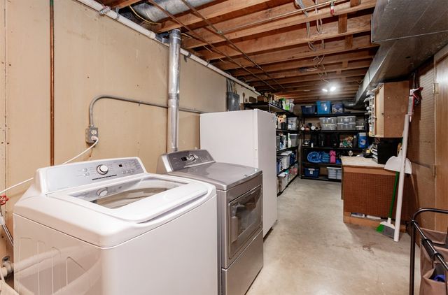 602 North Street, Maxwell, IA 50161