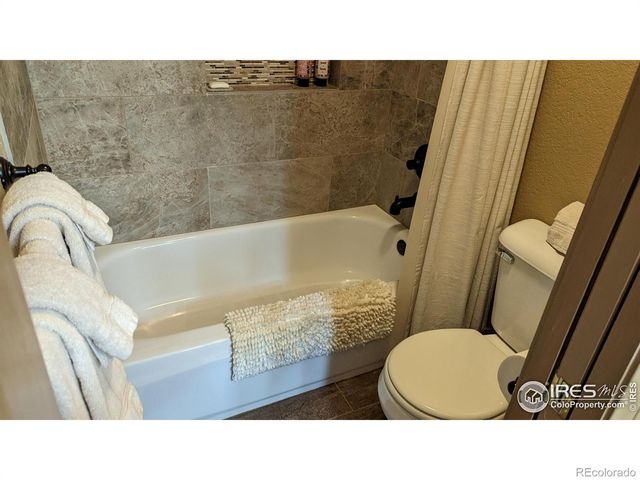 3232 Mariner Lane, Longmont, CO 80503