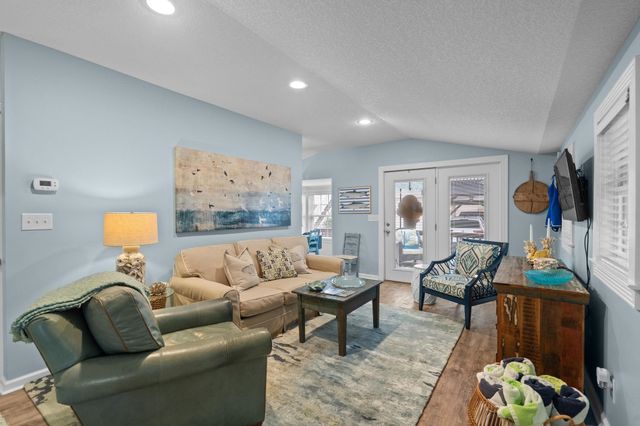 6001 - 1040 S Kings Hwy., Myrtle Beach, SC 29575