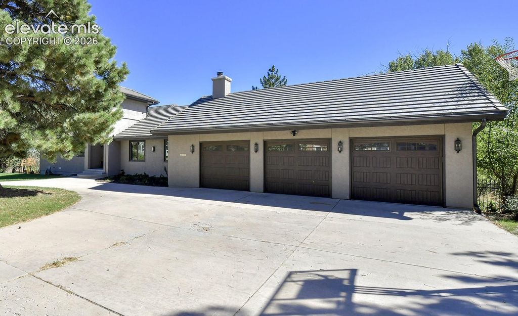 305 Hidden Creek Drive, Colorado Springs, CO 80906 — photo 2