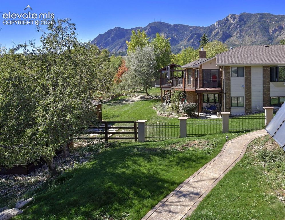 305 Hidden Creek Drive, Colorado Springs, CO 80906 — photo 3