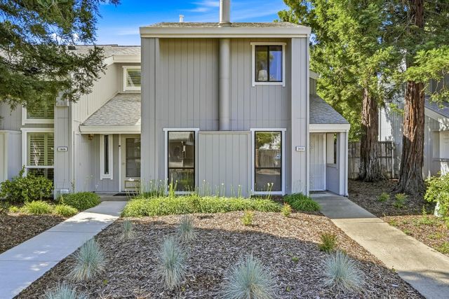 3608 Gold Creek Ln, Sacramento, CA 95827