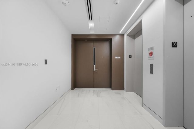 300 Biscayne Blvd Way 3801, Miami, FL 33131