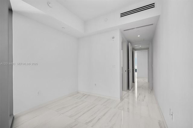 300 Biscayne Blvd Way 3801, Miami, FL 33131