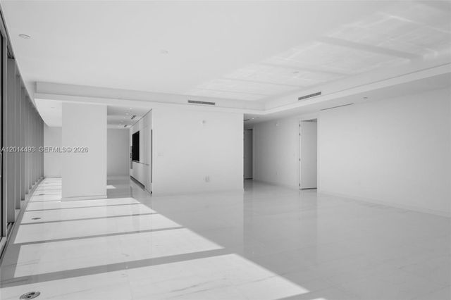 300 Biscayne Blvd Way 3801, Miami, FL 33131