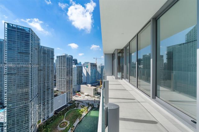 300 Biscayne Blvd Way 3801, Miami, FL 33131