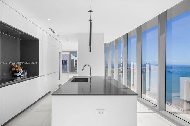 300 Biscayne Blvd Way 3801, Miami, FL 33131