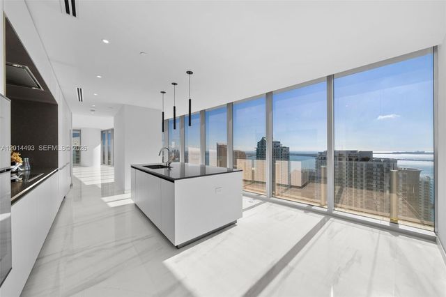 300 Biscayne Blvd Way 3801, Miami, FL 33131