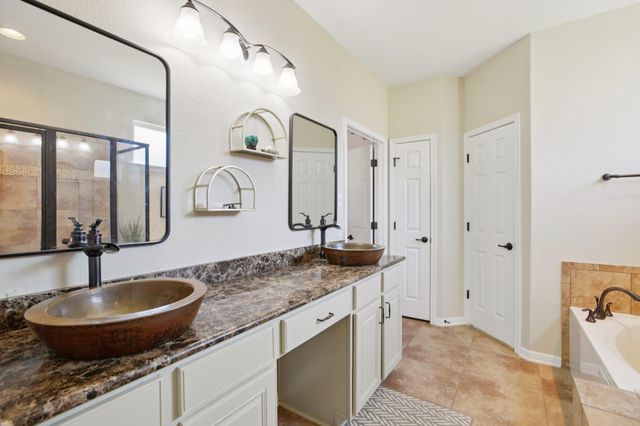 103 Enchanted Woods TRL, Buda, TX 78610