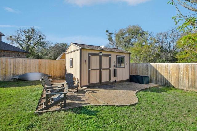 103 Enchanted Woods TRL, Buda, TX 78610