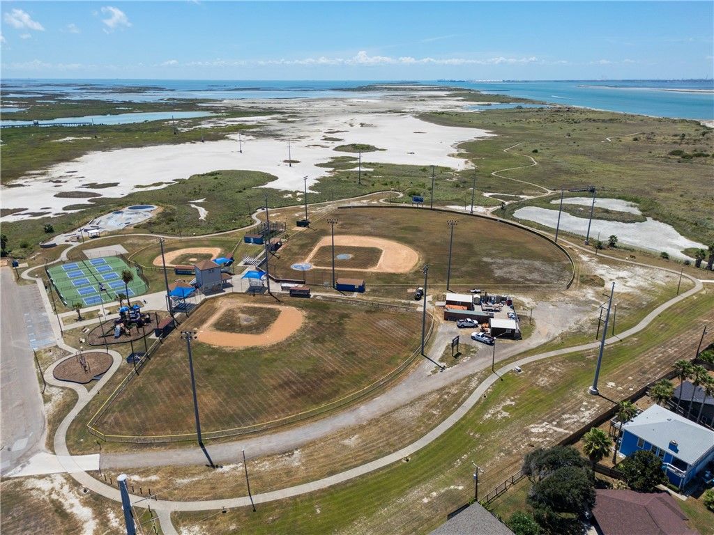 618 Sandpiper Cir, Port Aransas, TX 78373 — photo 5