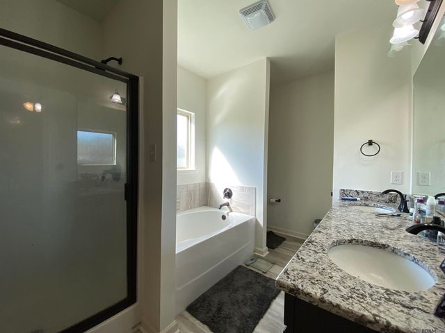 1330 Rustic Pine Dr, Baton Rouge, LA 70820