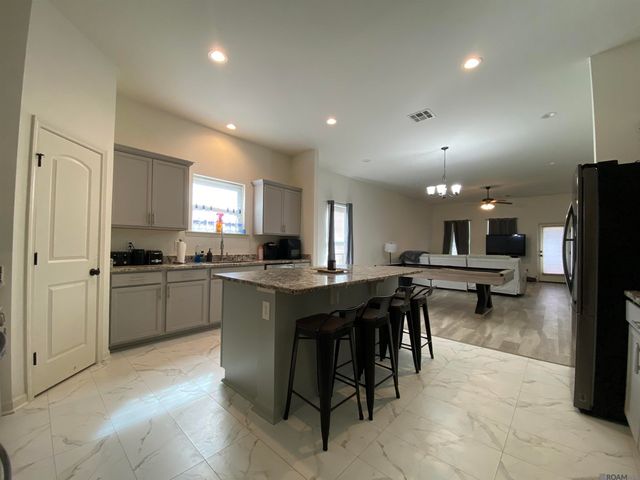 1330 Rustic Pine Dr, Baton Rouge, LA 70820