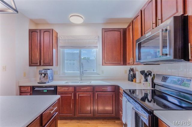 2457 Dunheath Lane, Dardenne Prairie, MO 63368