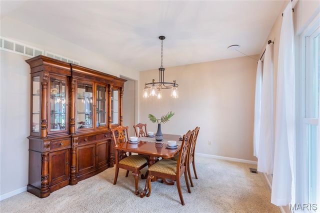 2457 Dunheath Lane, Dardenne Prairie, MO 63368