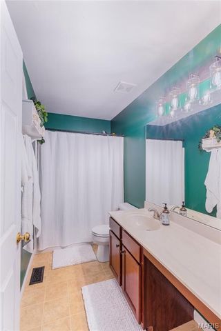 2457 Dunheath Lane, Dardenne Prairie, MO 63368