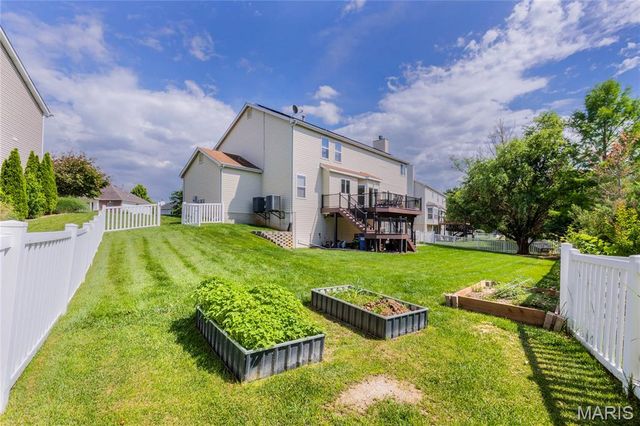 2457 Dunheath Lane, Dardenne Prairie, MO 63368