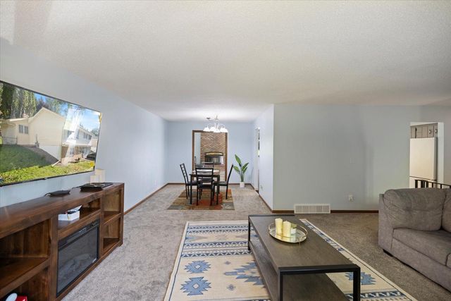 1989 N Park Drive, Saint Paul, MN 55119