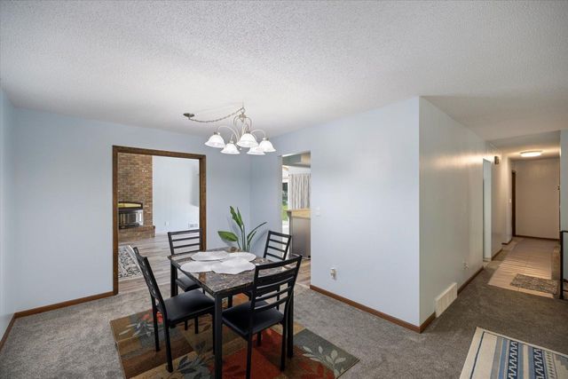 1989 N Park Drive, Saint Paul, MN 55119