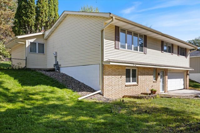 1989 N Park Drive, Saint Paul, MN 55119