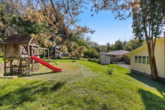 1989 N Park Drive, Saint Paul, MN 55119