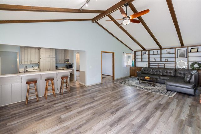 1989 N Park Drive, Saint Paul, MN 55119