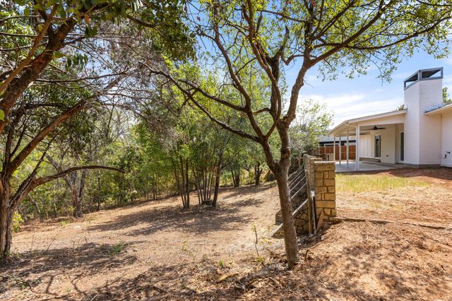 5105 Fairway Circle, De Cordova, TX 76049