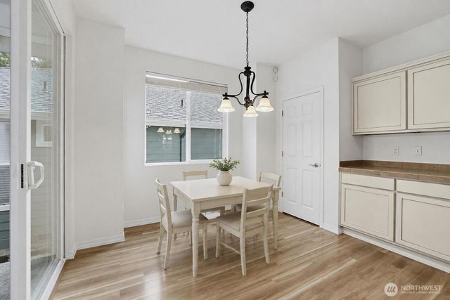 24196 NE 131st Terrace, Redmond, WA 98053