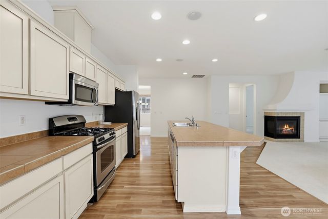 24196 NE 131st Terrace, Redmond, WA 98053