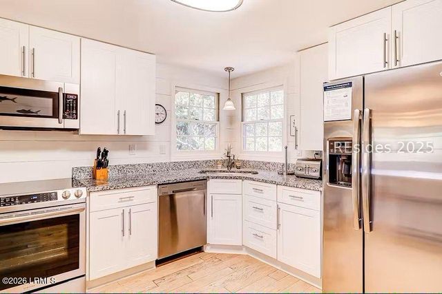 70 Shipyard Dr Apt 172, Hilton Head Island, SC 29928