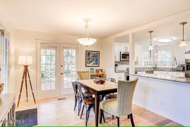 70 Shipyard Dr Apt 172, Hilton Head Island, SC 29928