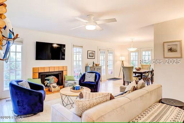 70 Shipyard Dr Apt 172, Hilton Head Island, SC 29928