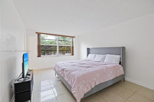 1501 NE 191st Street C216, Miami, FL 33179