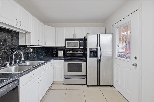 1501 NE 191st Street C216, Miami, FL 33179