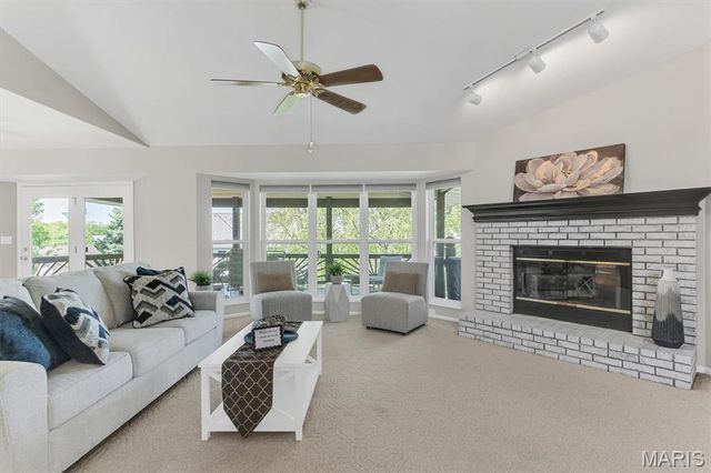 2134 Autumn Wood Drive, St Charles, MO 63303