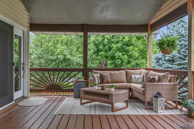 2134 Autumn Wood Drive, St Charles, MO 63303