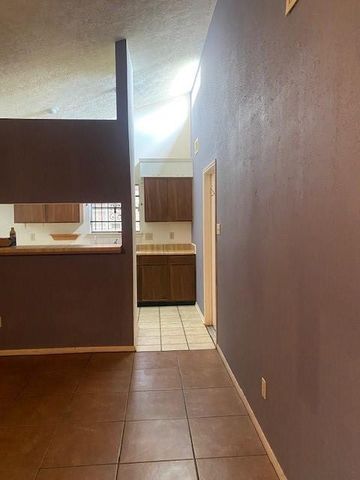 12207 Mckamy Drive, Houston, TX 77067