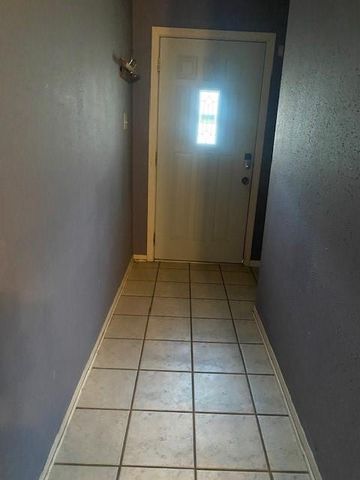 12207 Mckamy Drive, Houston, TX 77067