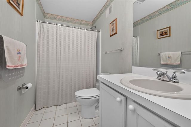 198 Park Ridge Drive, Forks Twp, PA 18040