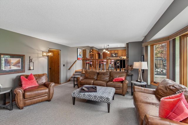 6325 Kalen Drive, Woodbury, MN 55129