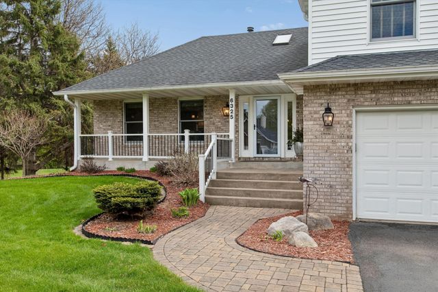 6325 Kalen Drive, Woodbury, MN 55129