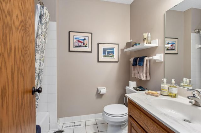 6325 Kalen Drive, Woodbury, MN 55129