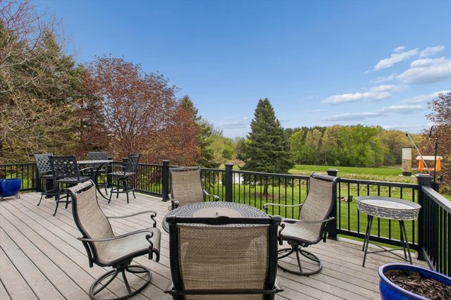 6325 Kalen Drive, Woodbury, MN 55129