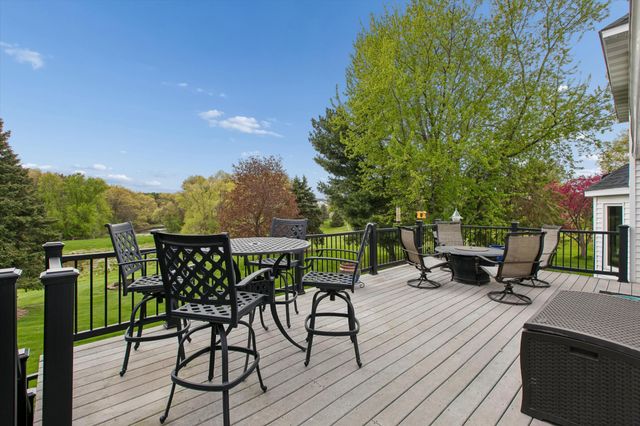 6325 Kalen Drive, Woodbury, MN 55129
