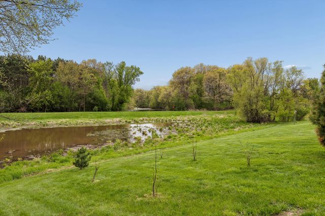 6325 Kalen Drive, Woodbury, MN 55129