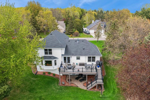 6325 Kalen Drive, Woodbury, MN 55129